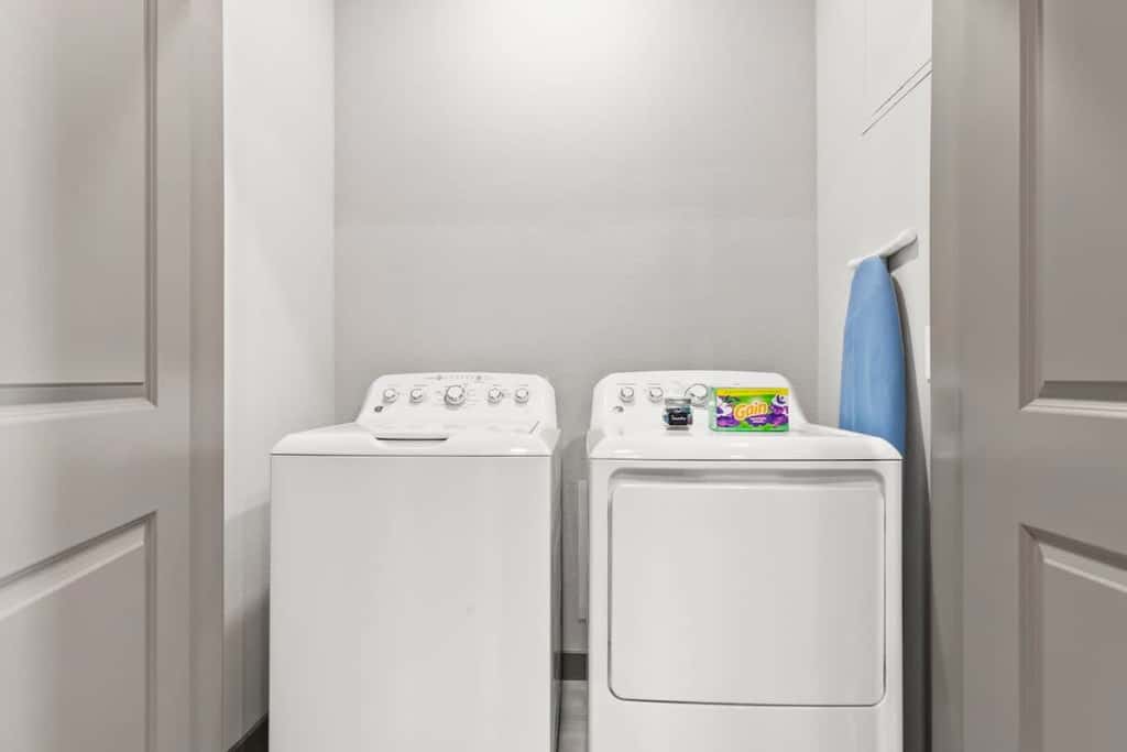 CozySuites PHX RORO Pets, Gym, Pool! 1BR