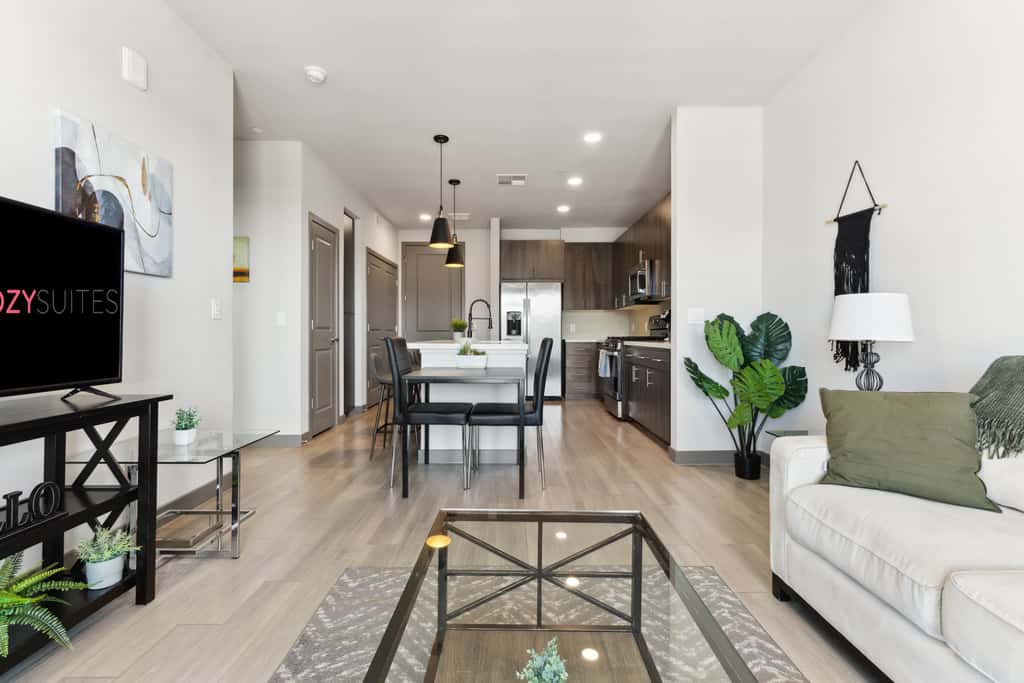 CozySuites PHX RORO Pool, Pets, Gym! 1BR