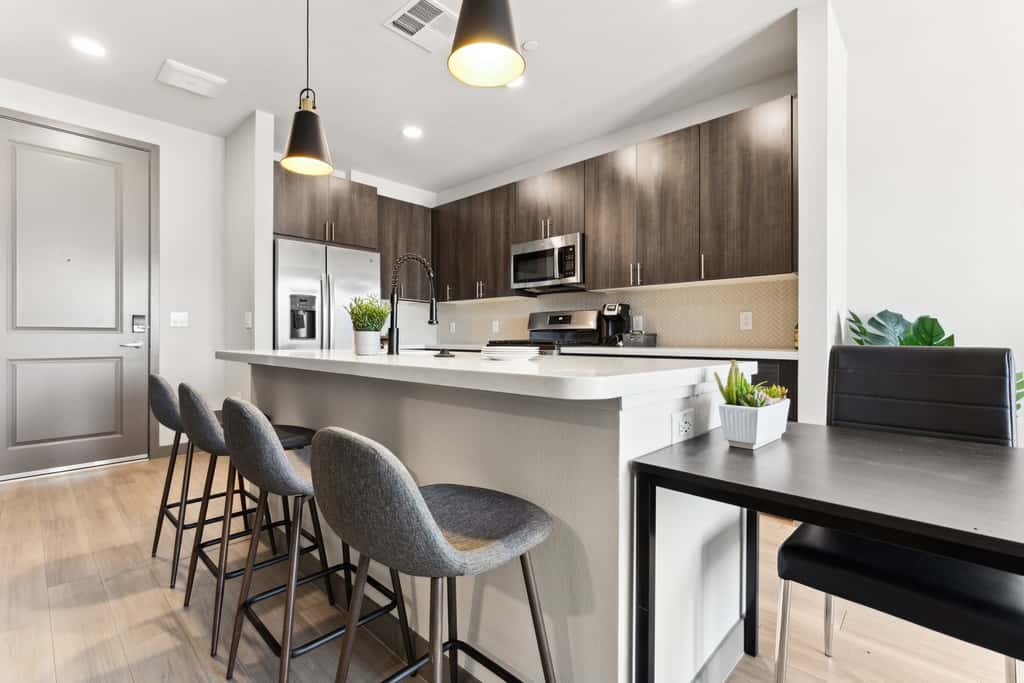 CozySuites PHX RORO Pool, Pets, Gym! 1BR