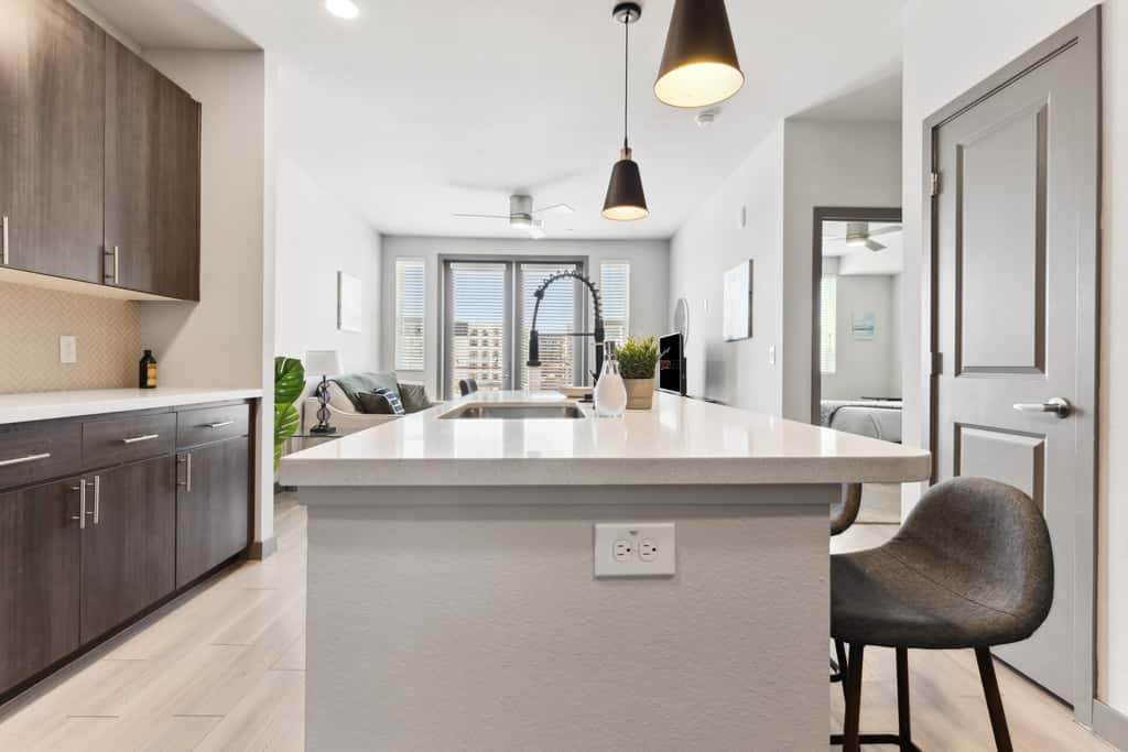 CozySuites PHX RORO Pool, Pets, Gym! 1BR