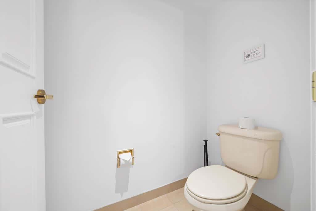 1BR 2BA Condo | CozySuites at Showboat