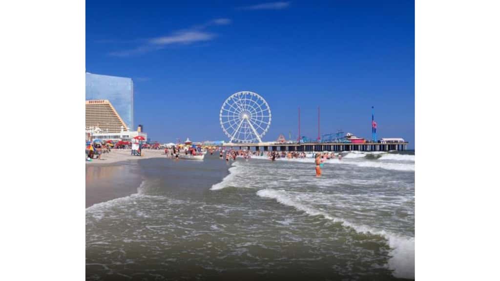 1BR 2BA Condo | CozySuites at Showboat