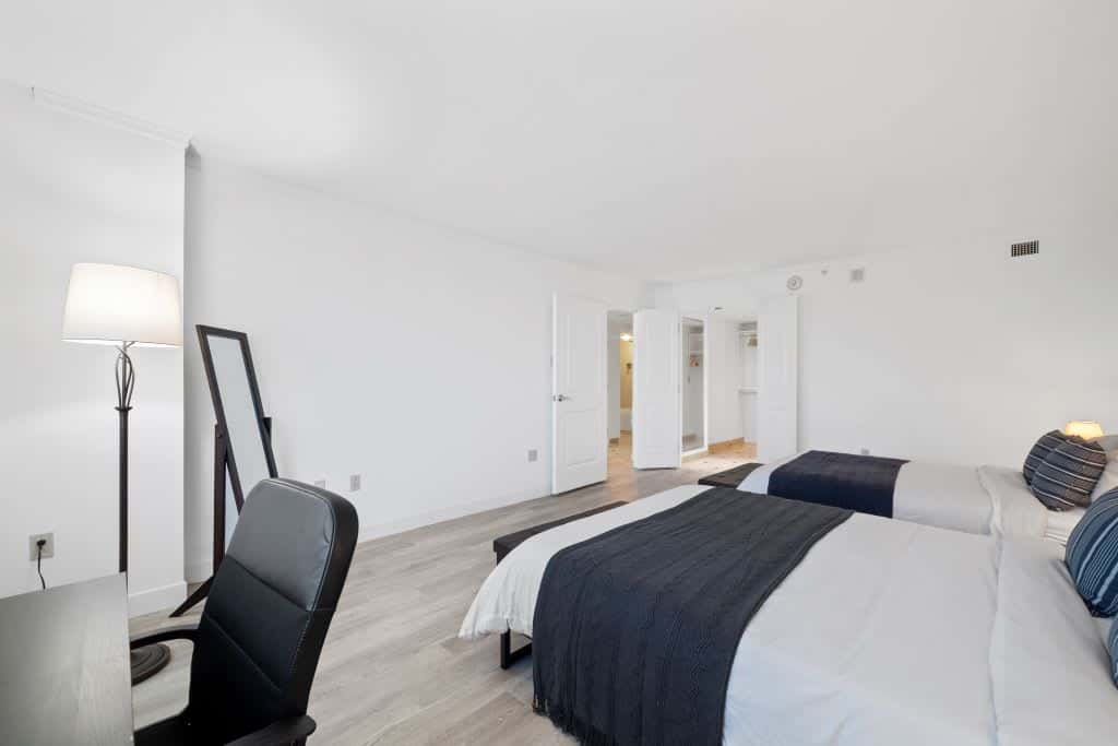 1BR 2BA Condo | CozySuites at Showboat
