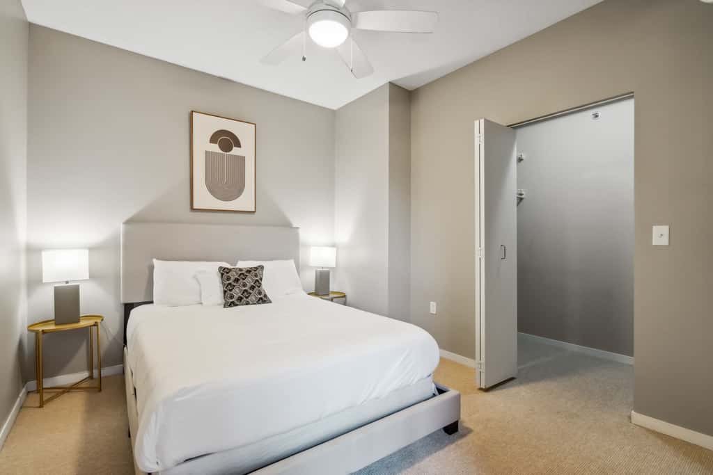 CozySuites 2BR Mill District with pool, gym