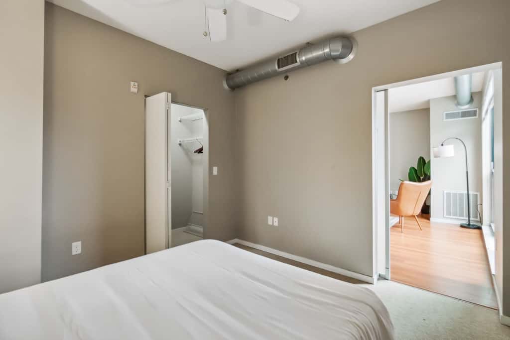 CozySuites 2BR Mill District with pool, gym