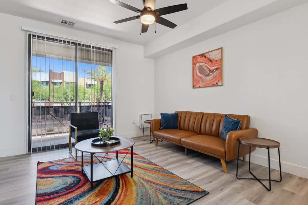 CozySuites Glendale  - Westgate 2Br2Ba