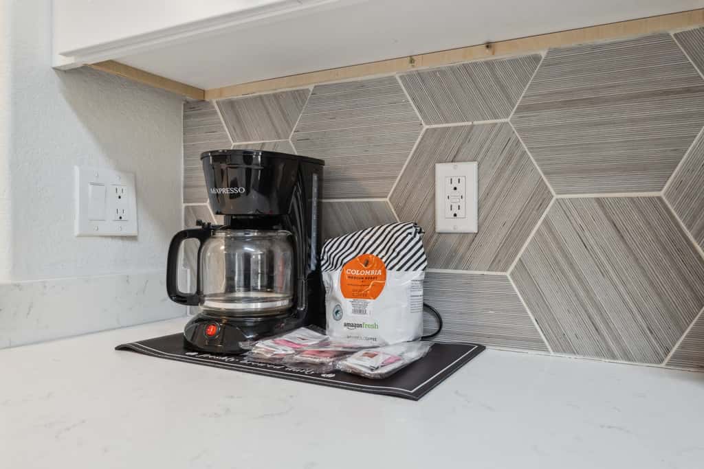 CozySuites Glendale  - Westgate 2Br2Ba