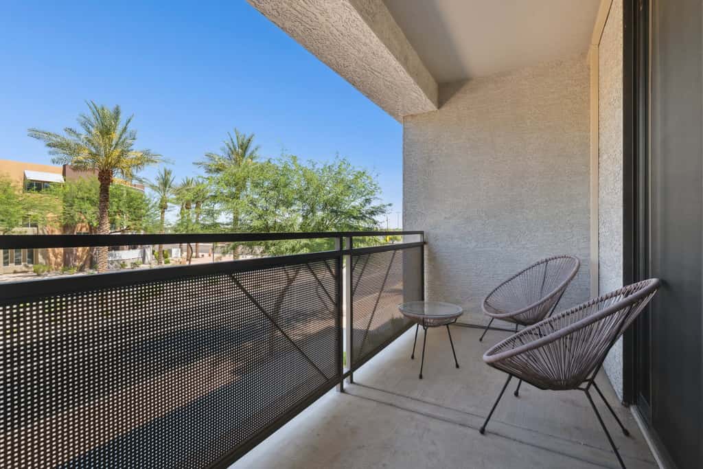 CozySuites Glendale  - Westgate 2Br2Ba