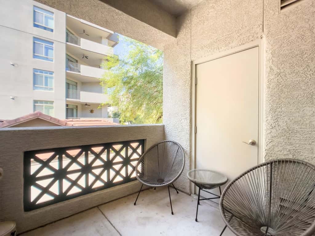 CozySuites 2BR/2BA at Kierland Commons