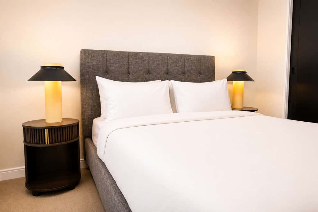 Roami at Century Plaza | Convention Ctr |1BR Loft