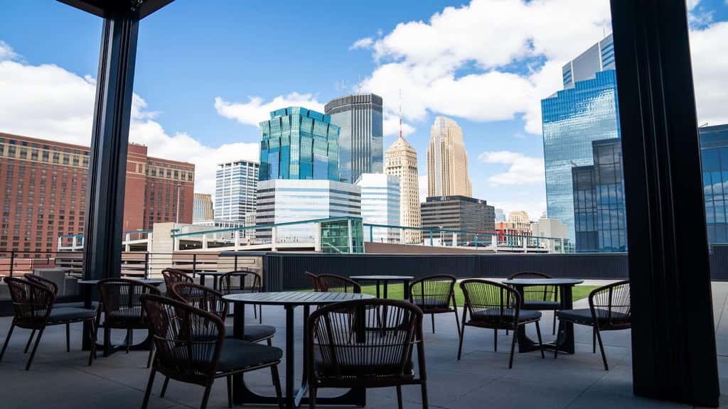Roami at Century Plaza | 2BR 2BA Loft | sleeps 6