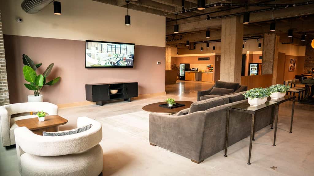 Roami at Century Plaza | 2BR 2BA Loft | sleeps 6