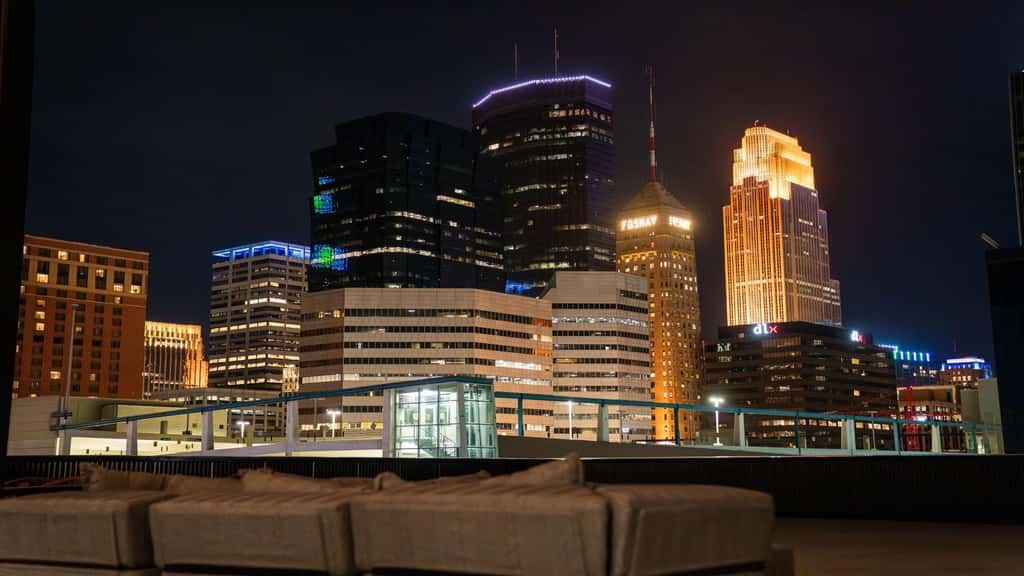 Roami at Century Plaza | 2BR 2BA Loft | sleeps 6