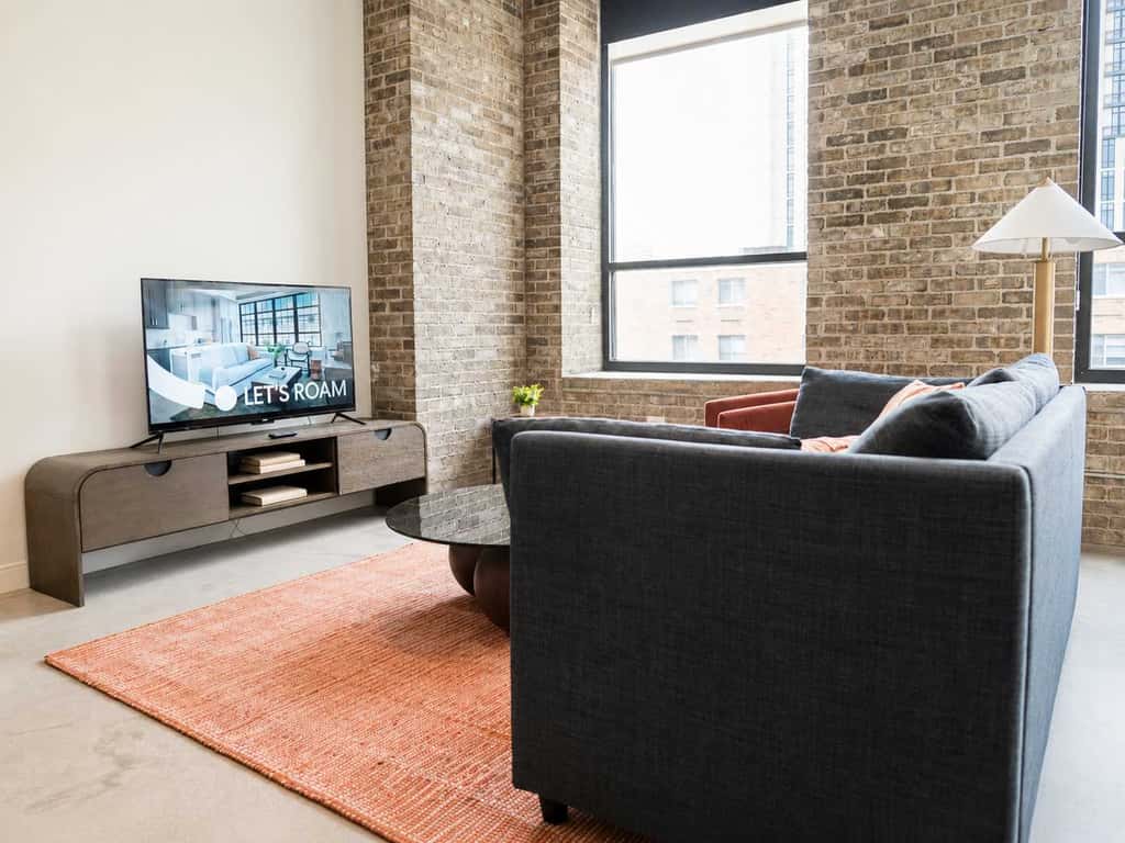Roami at Century Plaza | 2BR 2BA Loft | sleeps 6