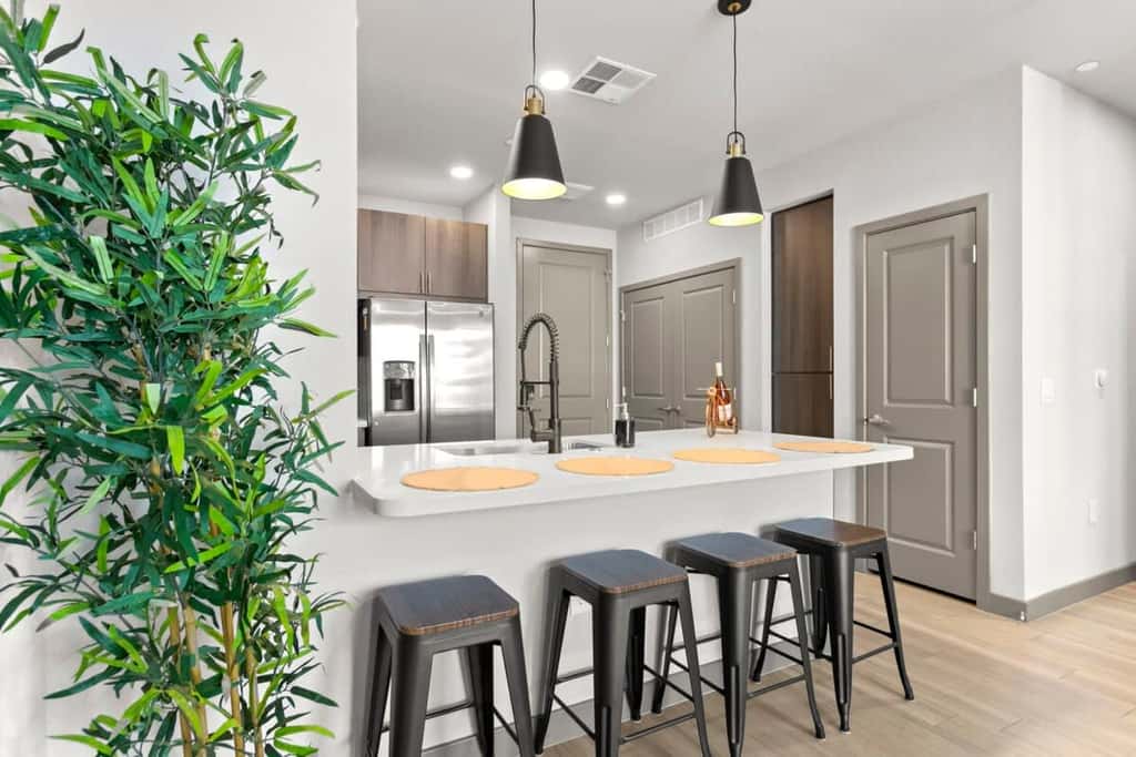 CozySuites 1BR PHX RORO Gym, Pool, Pets!
