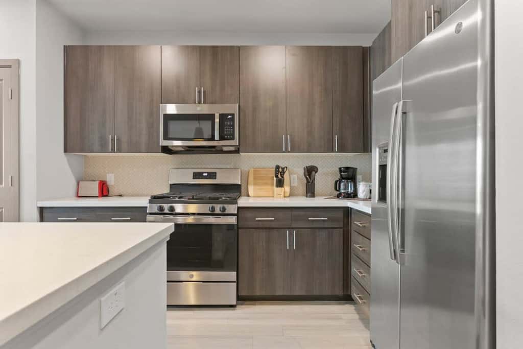 Cozysuites PHX RORO Gym, Pool, Pets! 2BR 2BA