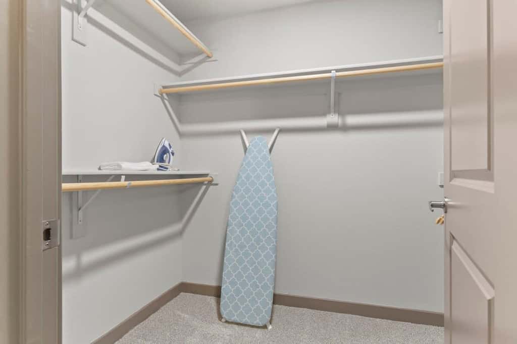 Cozysuites PHX RORO Gym, Pool, Pets! 2BR 2BA