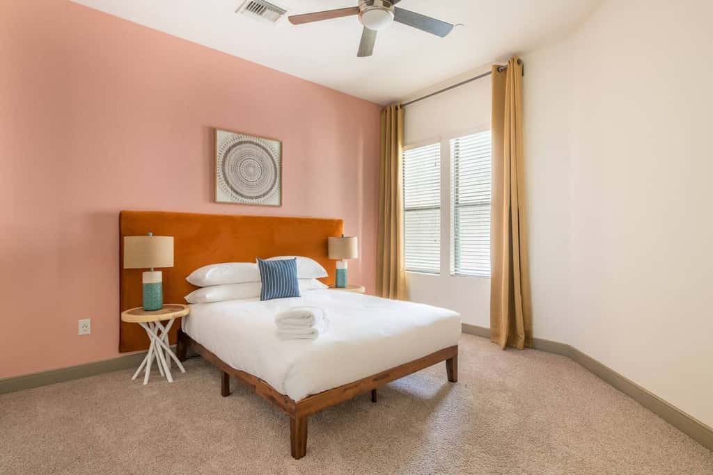 3BR TWO Modern CozySuites at Town Lake waterfront!