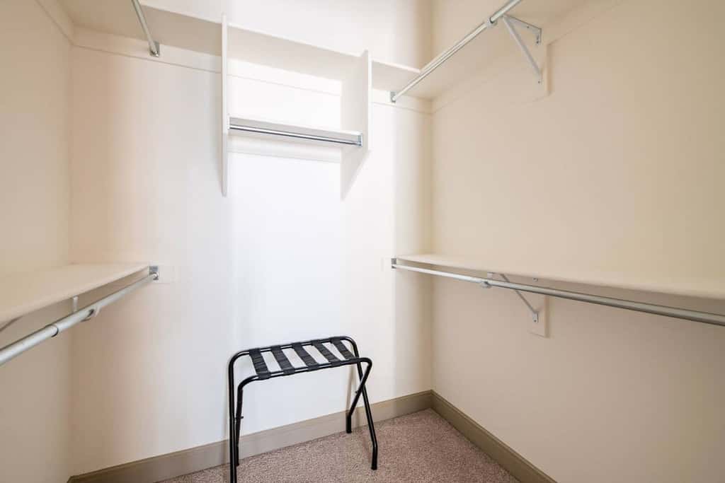 3BR TWO Modern CozySuites at Town Lake waterfront!