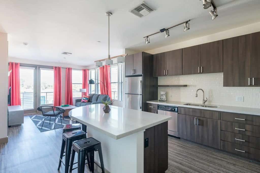 3BR TWO Modern CozySuites at Town Lake waterfront!