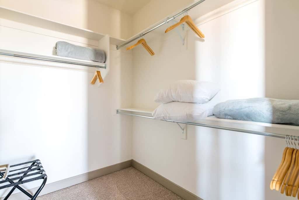 3BR TWO Modern CozySuites at Town Lake waterfront!