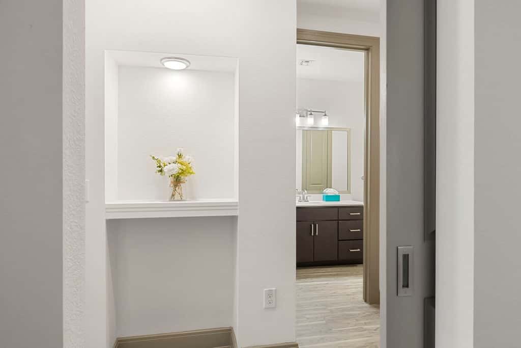 4BR TWO Modern CozySuites