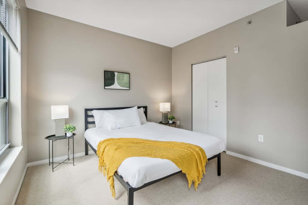CozySuites 1BR Mill District with pool, gym
