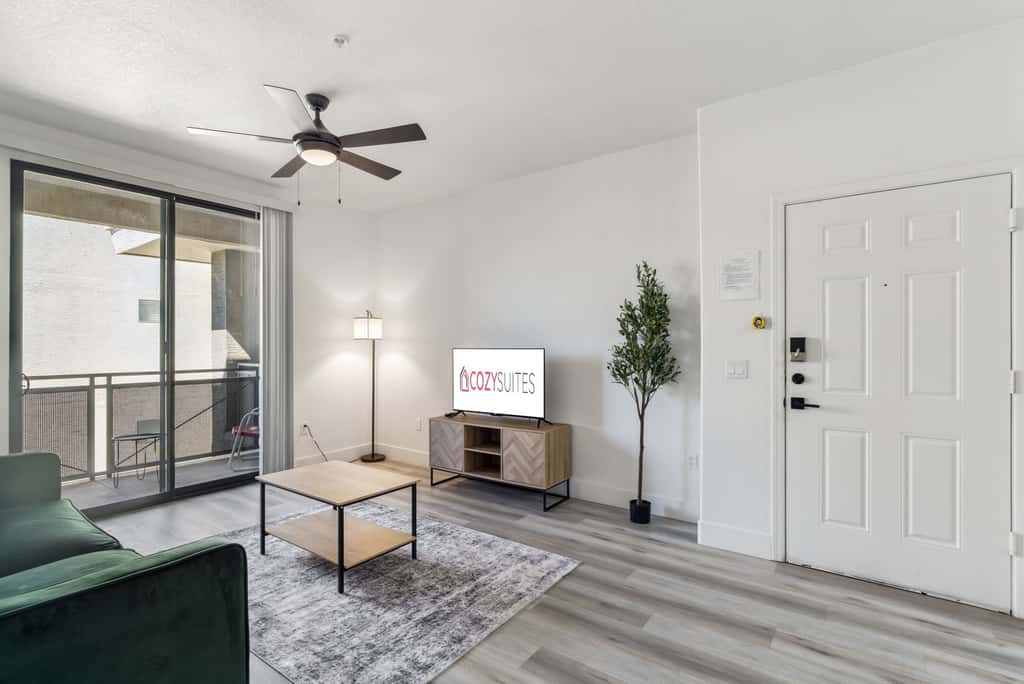 CozySuites Glendale  - Westgate w pool! 2BR
