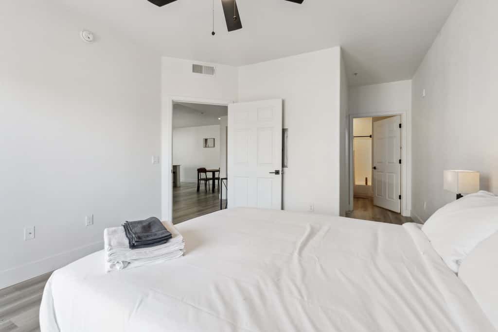 CozySuites Glendale  - Westgate w pool! 2BR