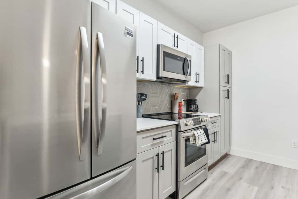 CozySuites Glendale  - Westgate w pool! 2BR