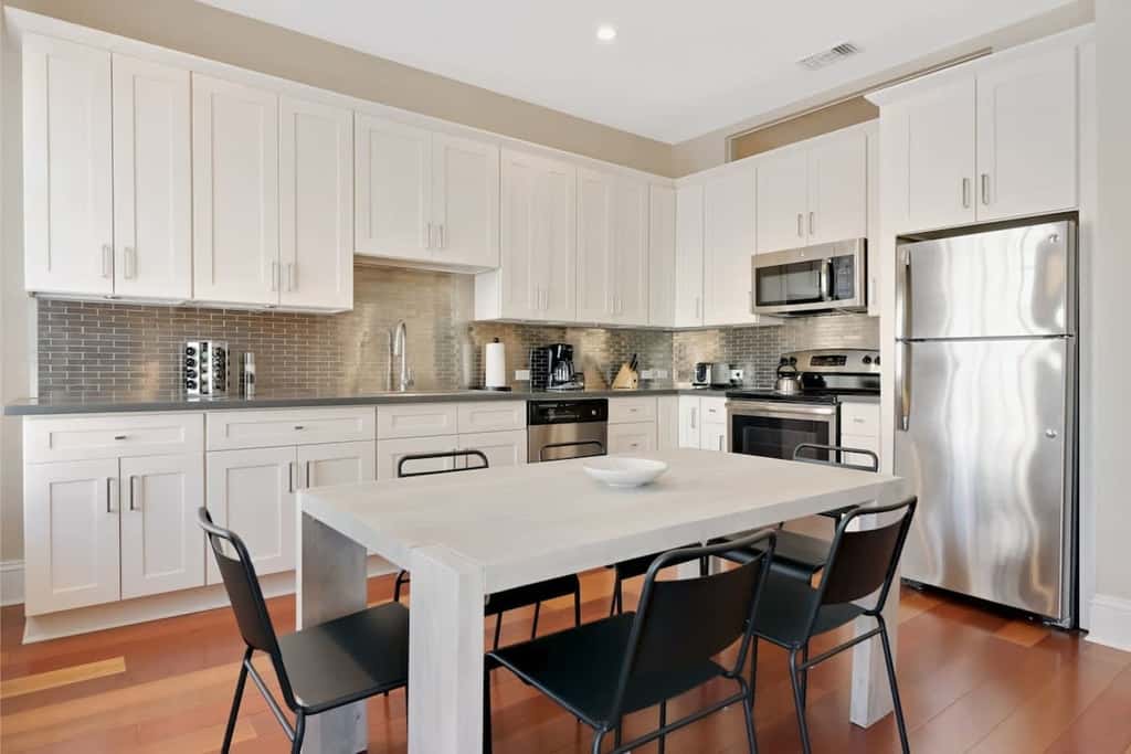 Roami at Factors Row | Near Superdome | 2BR