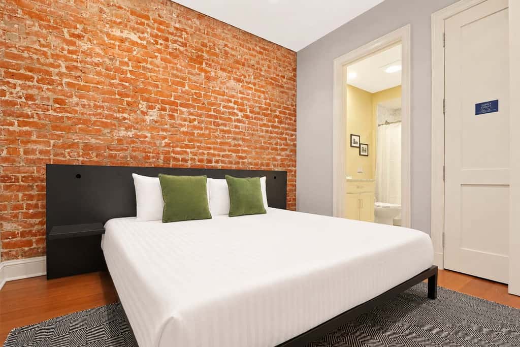 Roami at Factors Row | Near Superdome | 2BR