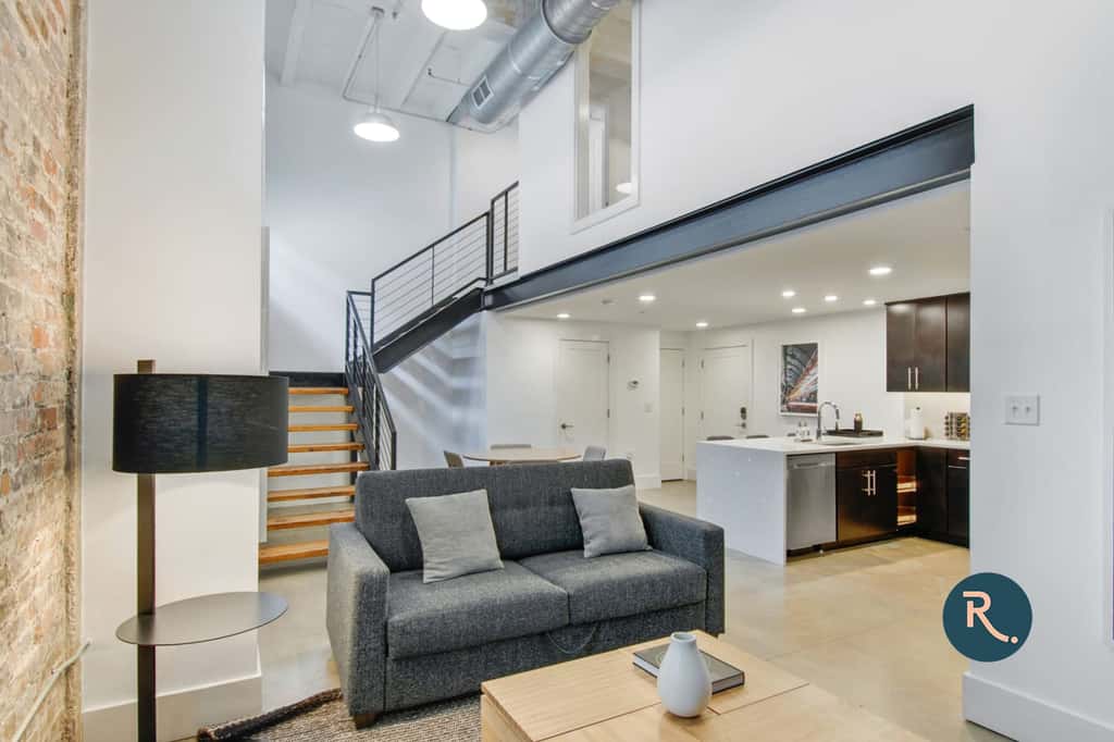 Roami at Motorworks | 2-Story | 1BR Superdome