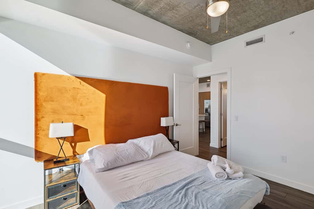 TWO CozySuites Adeline - 3BR