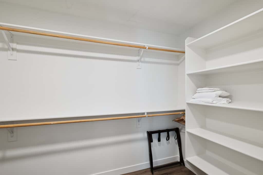 TWO CozySuites Adeline - 3BR