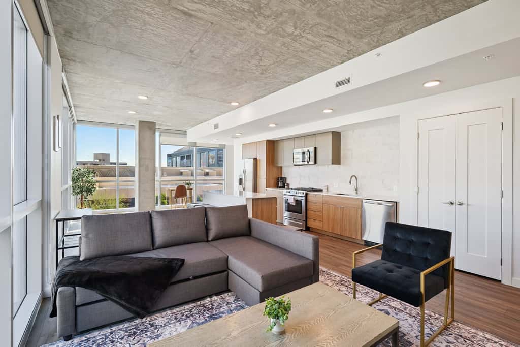 TWO CozySuites Adeline - 3BR