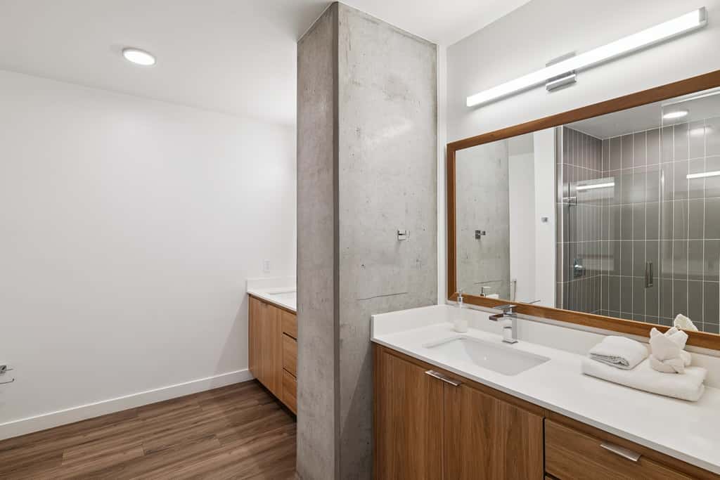TWO CozySuites Adeline - 3BR