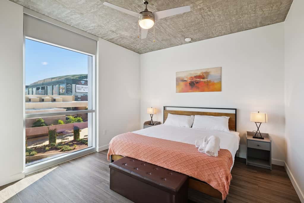 TWO CozySuites Adeline - 3BR