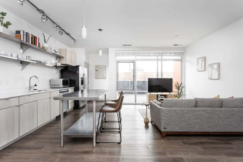 CozySuites I Trendy 1BR, Bottleworks Indy