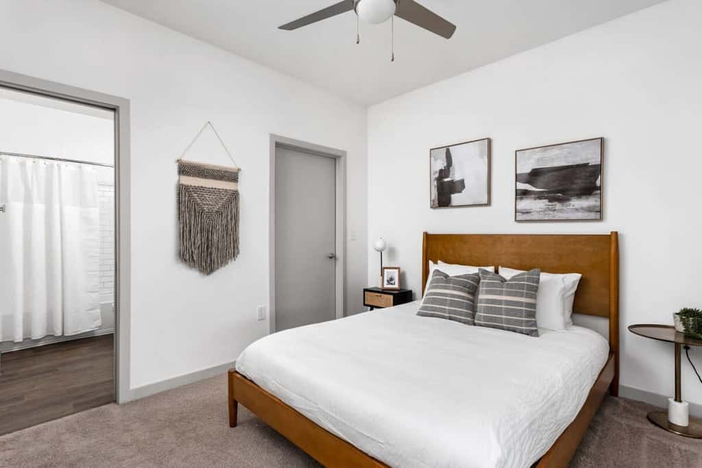 CozySuites I Trendy 1BR, Bottleworks Indy