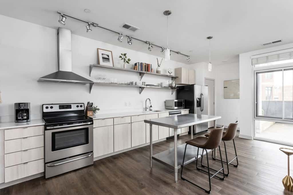 CozySuites I Trendy 1BR, Bottleworks Indy