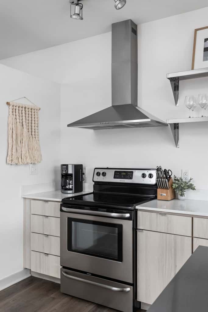 CozySuites I Trendy 1BR, Bottleworks Indy
