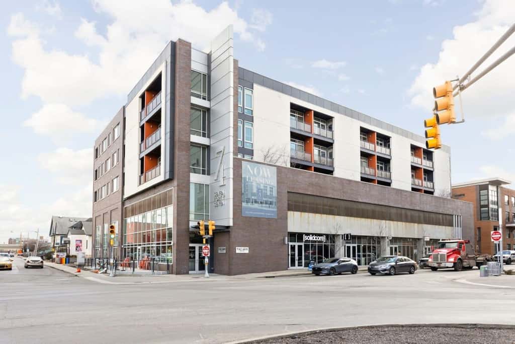 CozySuites I Trendy 1BR, Bottleworks Indy