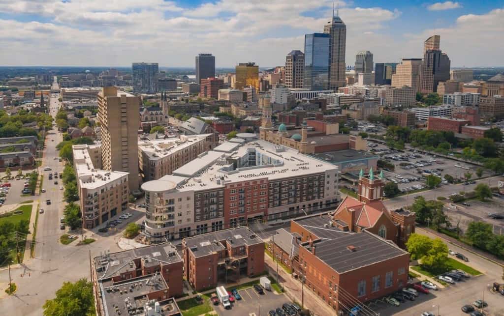 CozySuites I Trendy 1BR, Bottleworks Indy