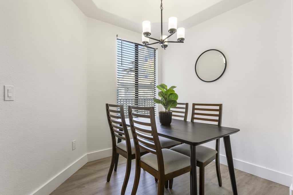 CozySuites 1BR/1BA at Kierland Commons with pool