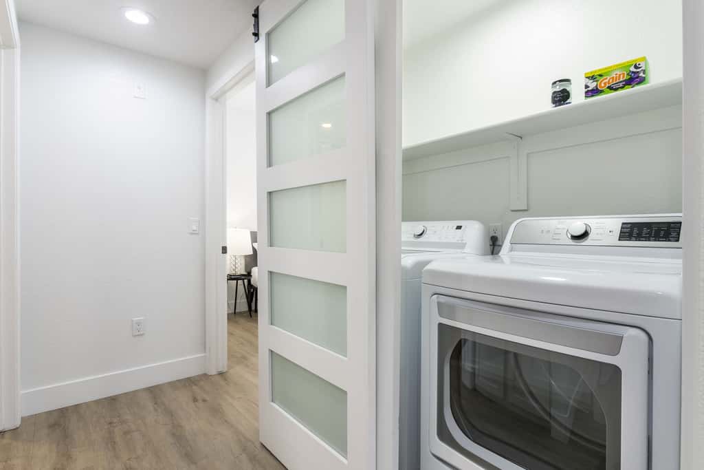 CozySuites 2BR/2BA at Kierland Commons with pool