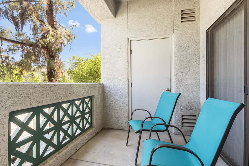 CozySuites 2BR/2BA at Kierland Commons with pool