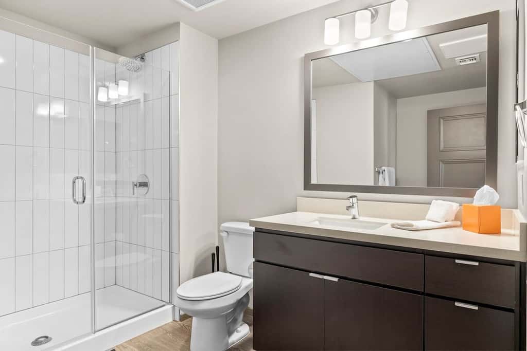 TWO Stunning Westgate CozySuites by Stadium | 3BR 
