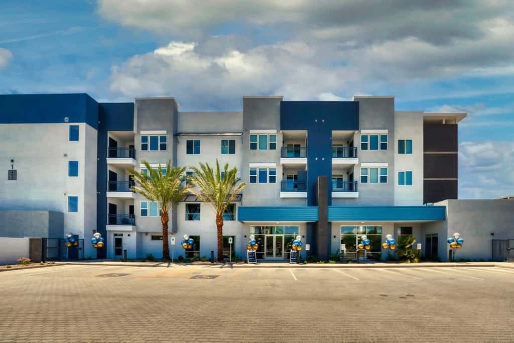 TWO Stunning Westgate CozySuites by Stadium | 3BR 