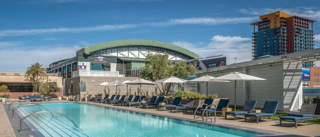 CozySuites Adeline SDO - valet parking, gym, pool!
